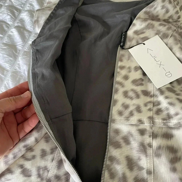 Alexis metallic leopard ruffle midi dress - Picture 8 of 11